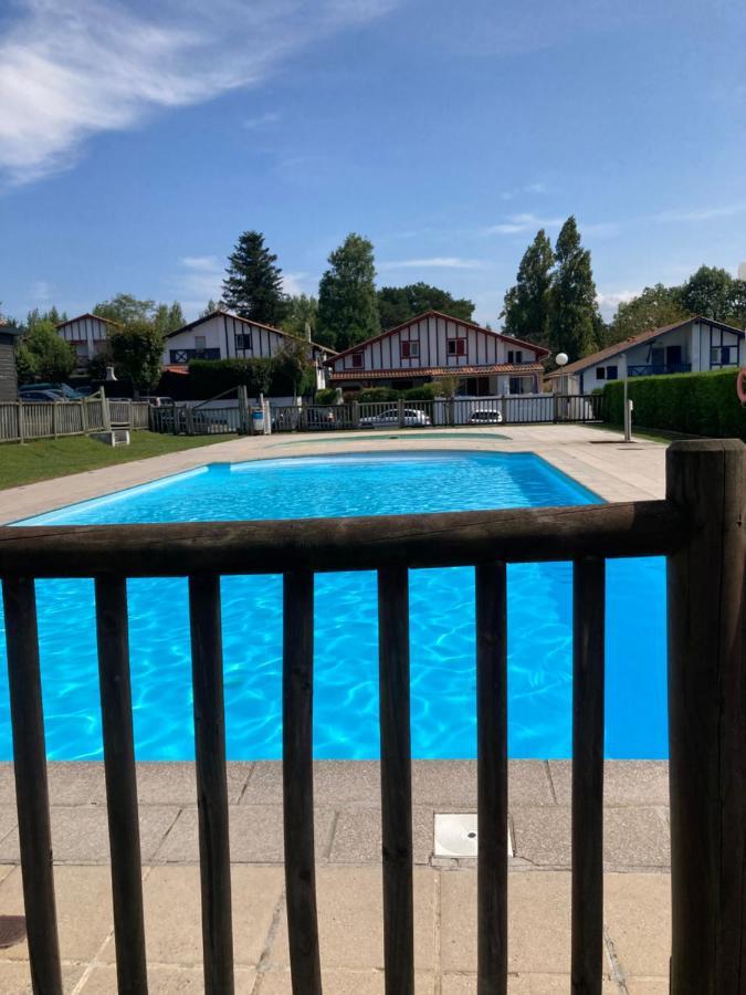 Maison KAPACO à Hendaye plage, 5 pièces, 7 personnes, jardin, piscine, tennis Esterno foto